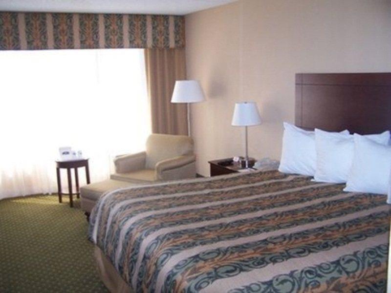 The Barrymore Hotel Tampa Riverwalk Room photo